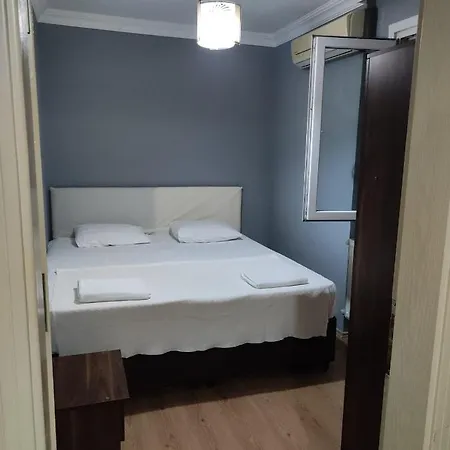 Deluxe Apart Apart Otel *